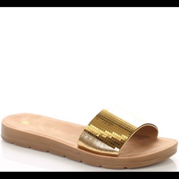 ‼️PRICE IS FIRM‼️Gold metallic slides/sandals - Picture 3 of 4